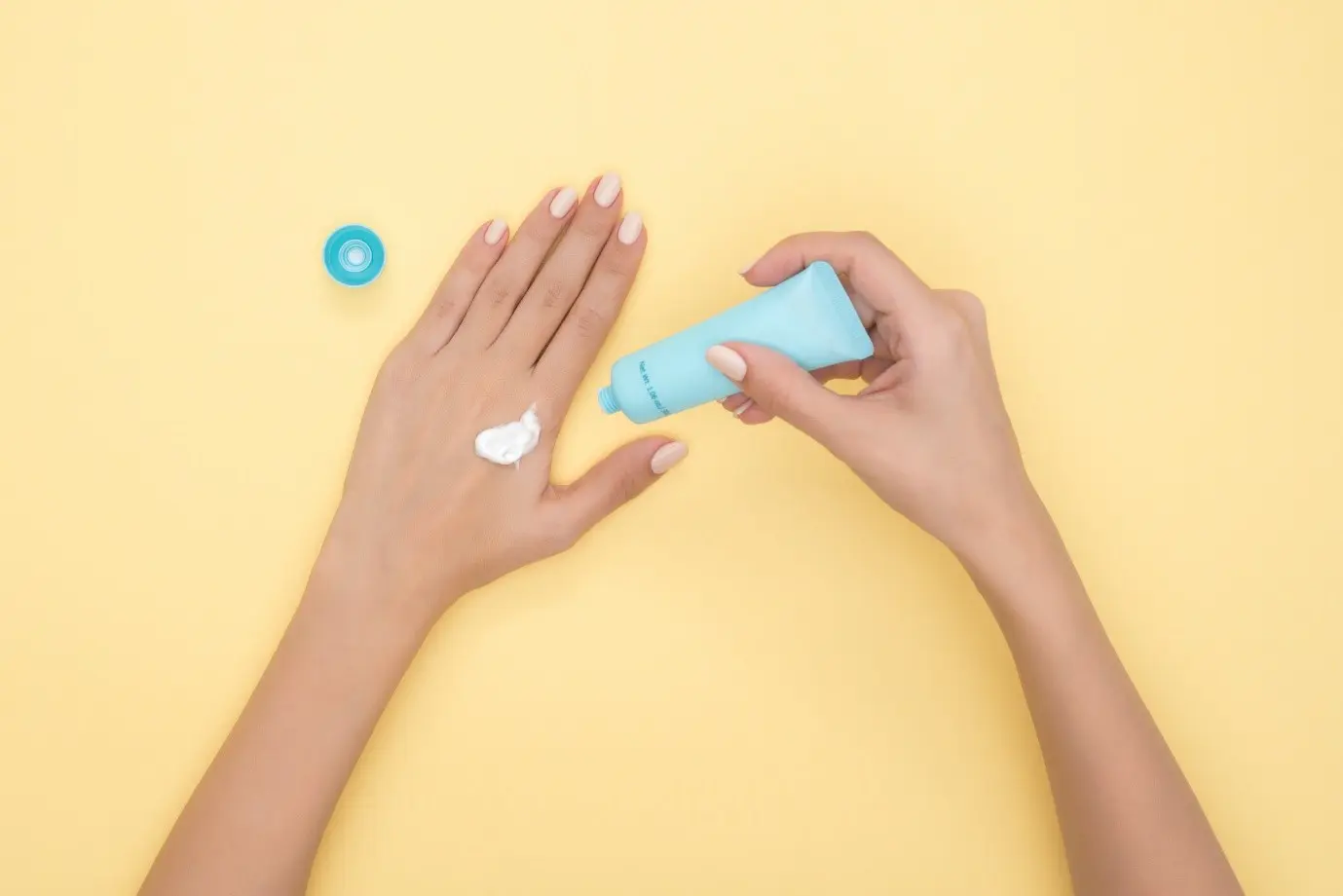 avoid dry skin 5 Ways to Avoid Dry Skin This Winter