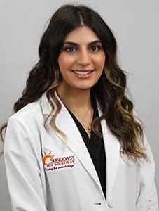 Gabriela Fermano - bio Dermatologist in Florida