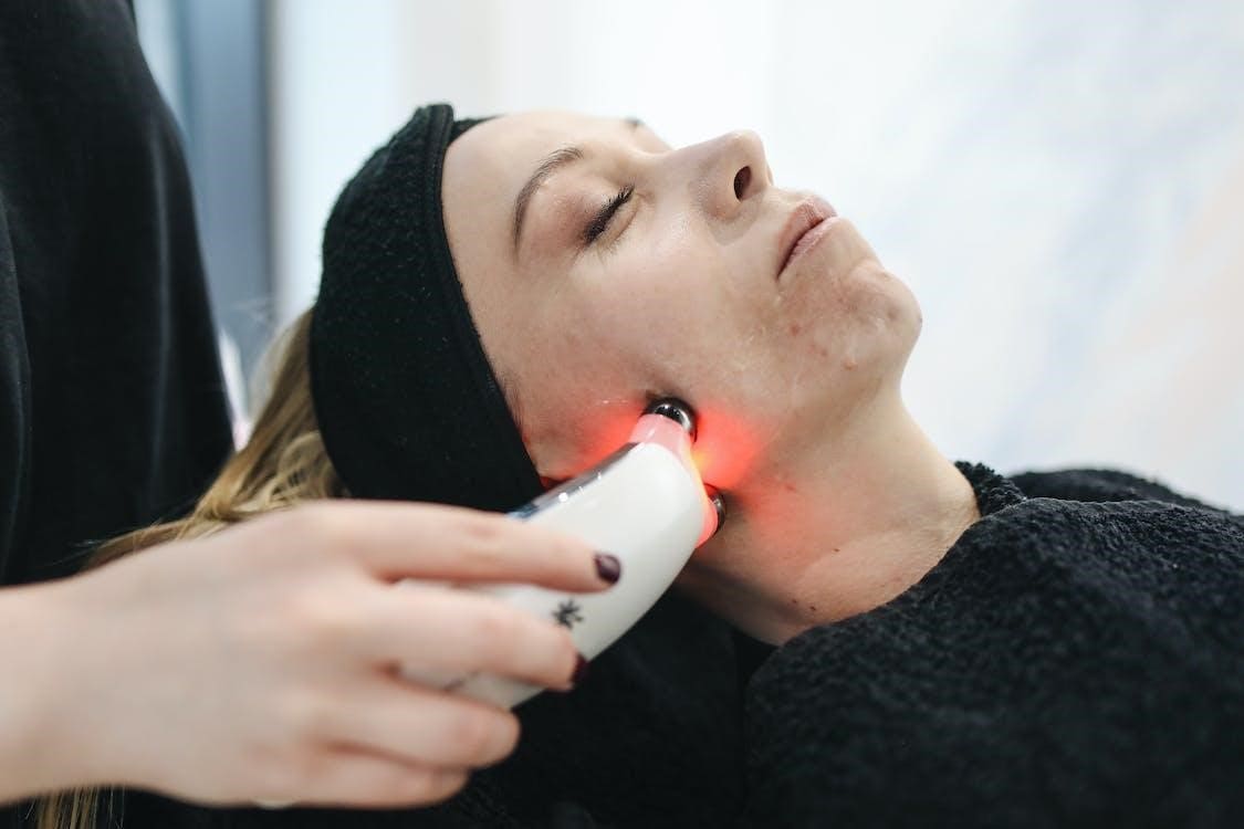 Facials – Its Types and Benefits